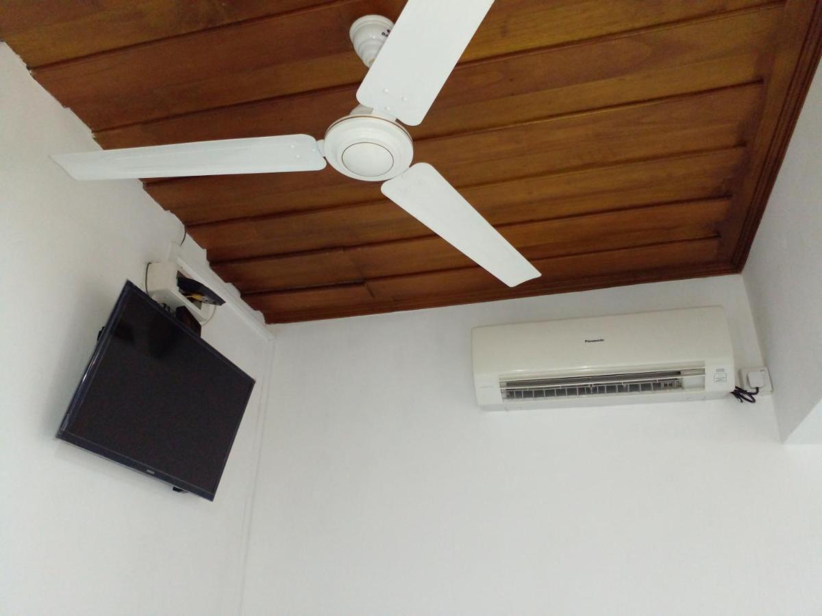 Muduna Walawwa Resort Kandy Exteriör bild