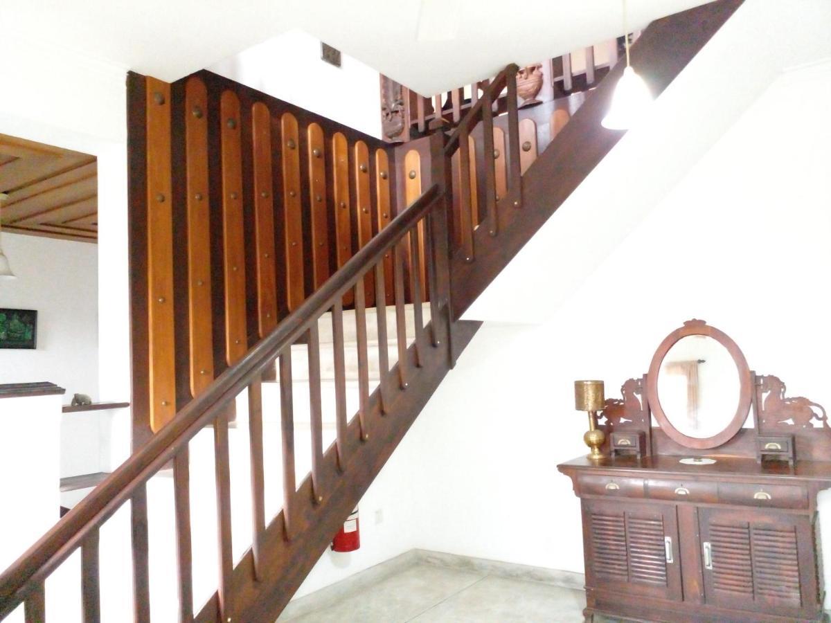 Muduna Walawwa Resort Kandy Exteriör bild
