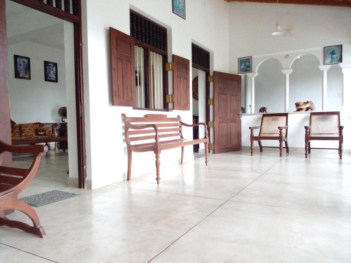 Muduna Walawwa Resort Kandy Exteriör bild