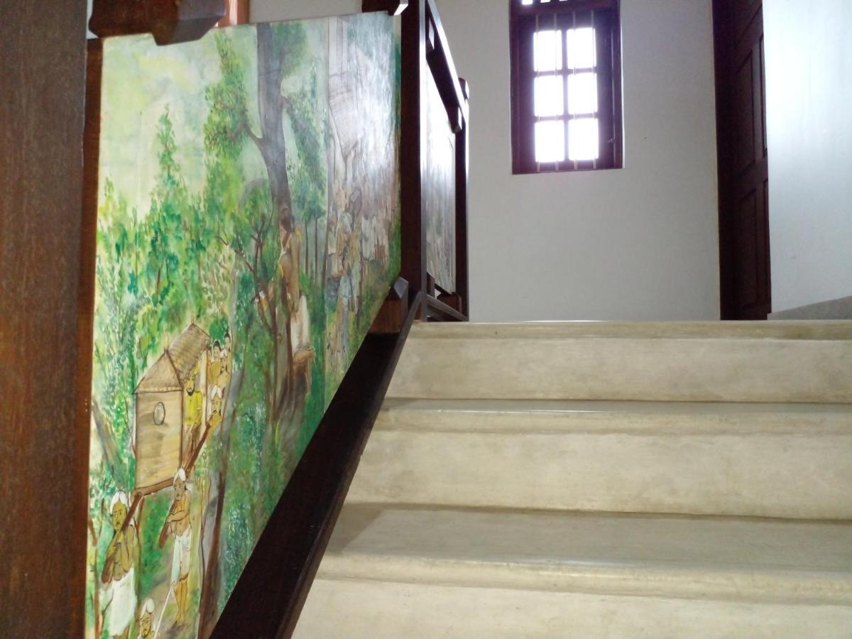Muduna Walawwa Resort Kandy Exteriör bild