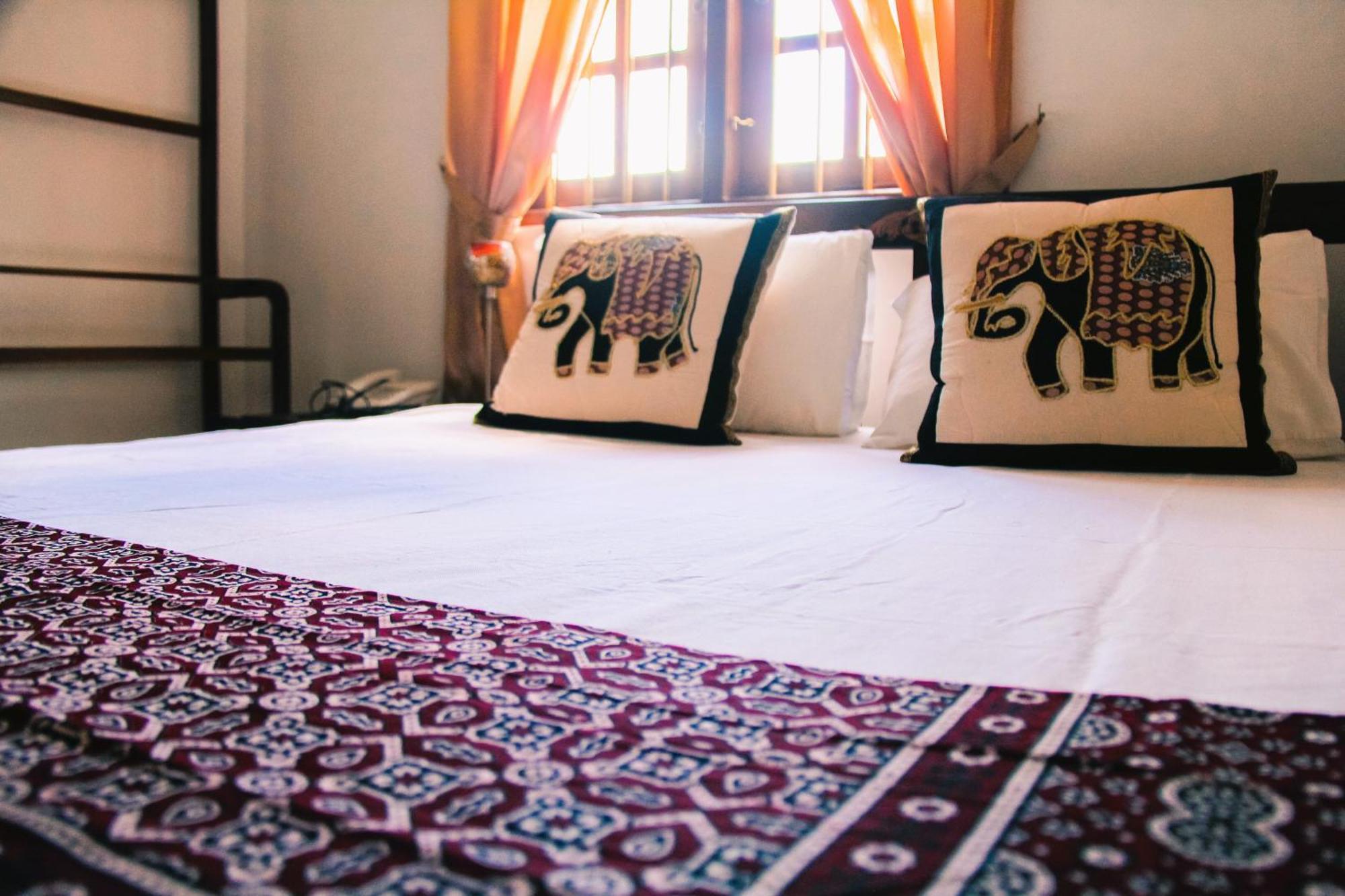 Muduna Walawwa Resort Kandy Exteriör bild
