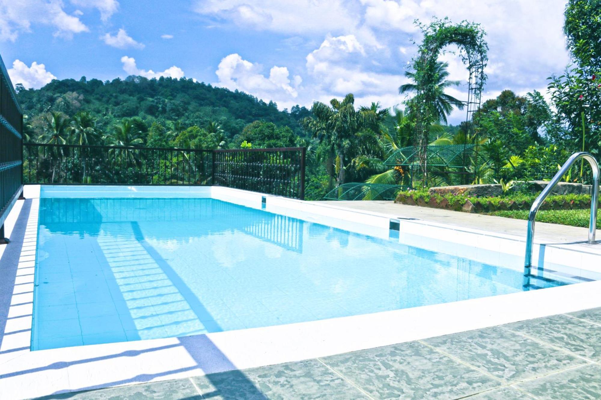 Muduna Walawwa Resort Kandy Exteriör bild